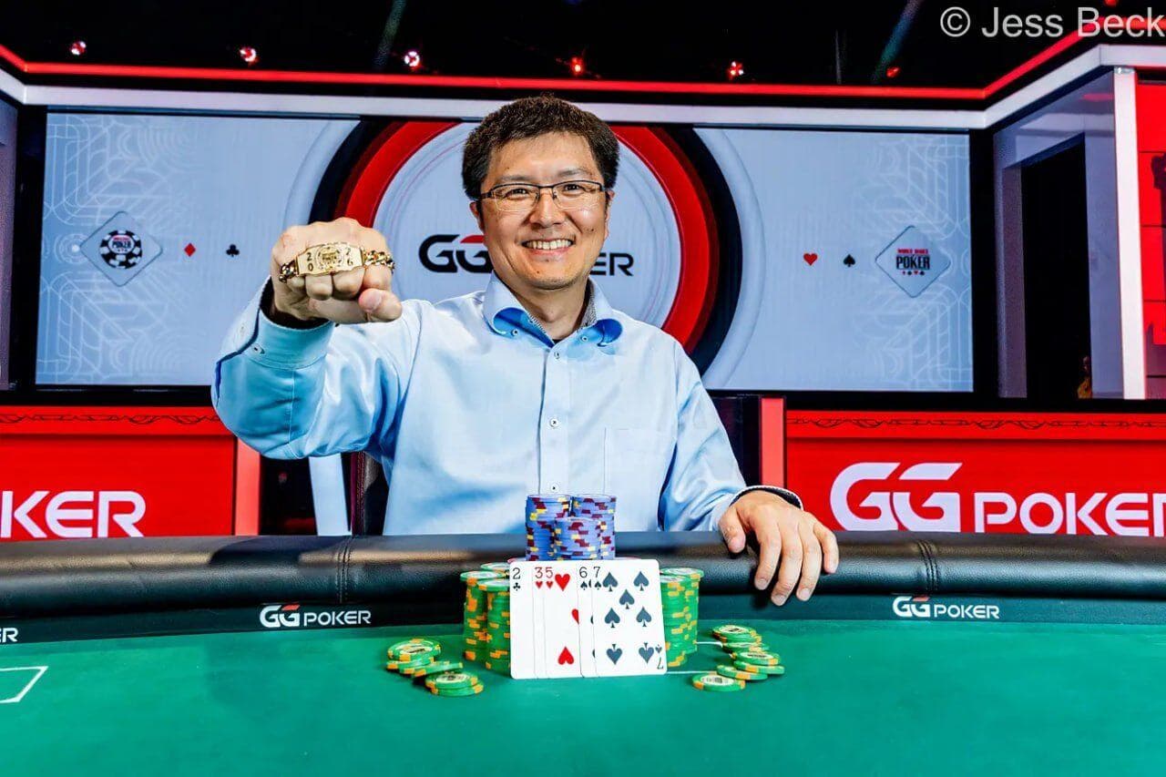Naoya Kihara: remontada con 1 ciega y 2 brazaletes WSOP