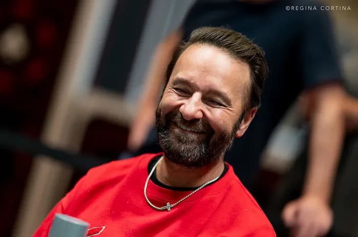 Negreanu perdió $160K al comienzo de Hustler Casino Live