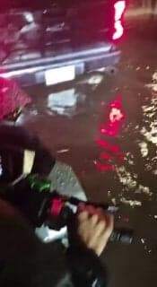# Lilian Erdmann llegó a nado hasta el river en Bangkok