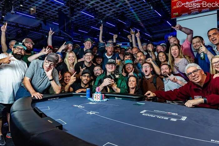 Джош Рейхард завоевал первый браслет WSOP в турнире $2,500 No-Limit Hold'em