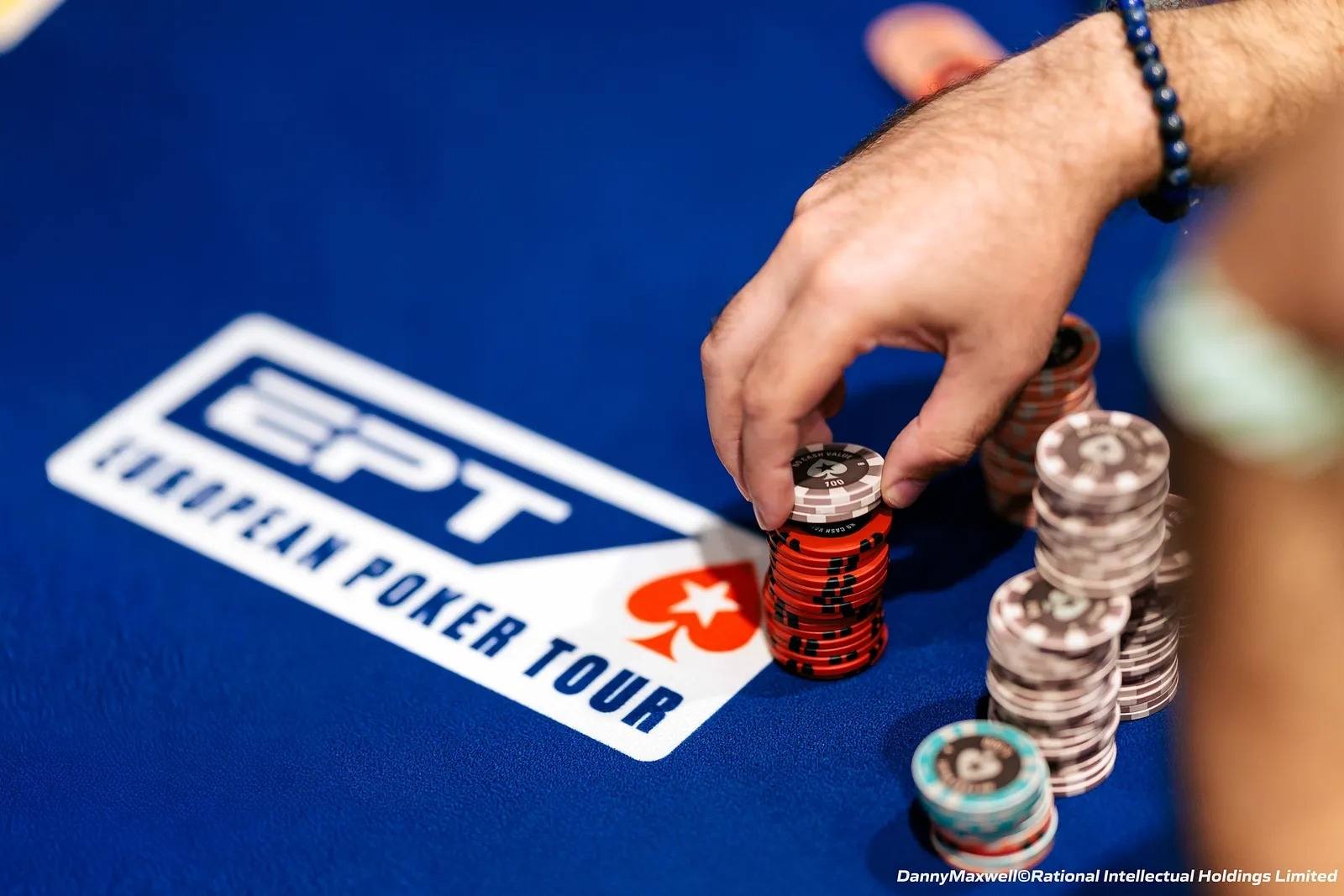 Россиянин Саттаров на EPT Barcelona в пять раз обновил бесткэш, державшийся 17 лет